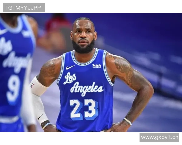 詹姆斯回忆童年梦想与高中觉醒打NBA成职业生涯的转折点 詹姆斯回忆童年梦想与高中觉醒打NBA成职业生涯的转折点