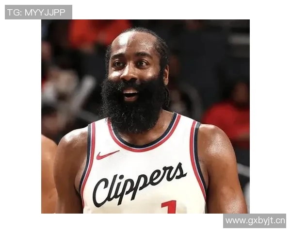 哈登表示球队阵容深度提升将努力寻找最佳阵容配置以争取胜利