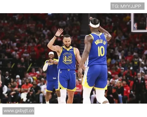 希尔德赞库里吸引防守注意力巴特勒谦逊努力训练展现实力