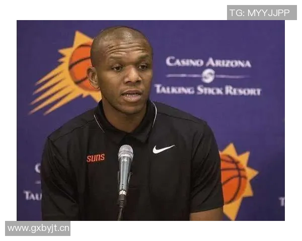 詹姆斯对琼斯泄密比赛信息表示失望原本希望助其进入教练行业 詹姆斯对琼斯泄密比赛信息表示失望原本希望助其进入教练行业