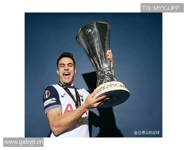 雷吉隆明确表示只愿加盟迈阿密国际谈判已进入深入阶段