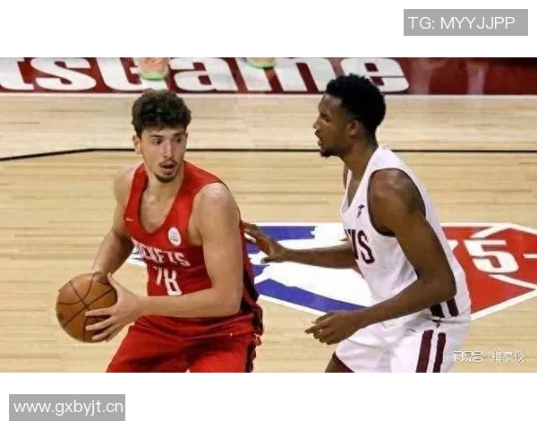 双塔联手展现统治力小莫布里与阿伦合砍32分21篮板8助攻助球队取胜