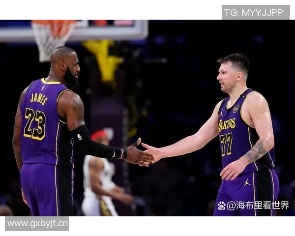 皮尔斯分析湖人核心组合需调整送走老詹或小里以增强防守实力