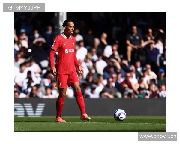 费迪南德指出利物浦整体表现不佳不应仅责怪萨拉赫和范戴克 费迪南德指出利物浦整体表现不佳不应仅责怪萨拉赫和范戴克