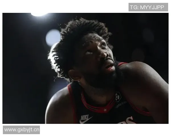 明天76人对阵骑士乔治恩比德出战概率高巴洛能否上场仍存疑问