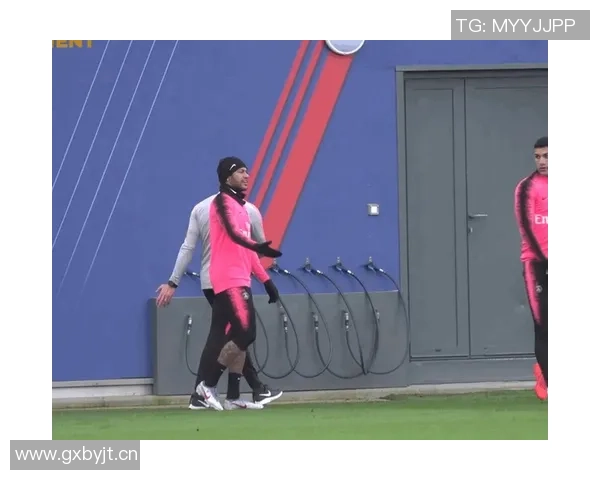 帕雷德斯热情欢迎内马尔加盟博卡青年期待与他共创辉煌