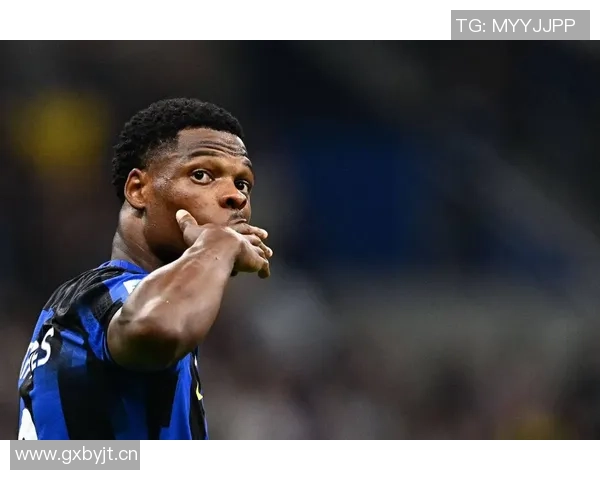 邓弗里斯期待早日回归国米赛场感谢球队如大家庭般的支持与关怀